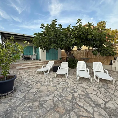 House Ana Holiday home Sukosan